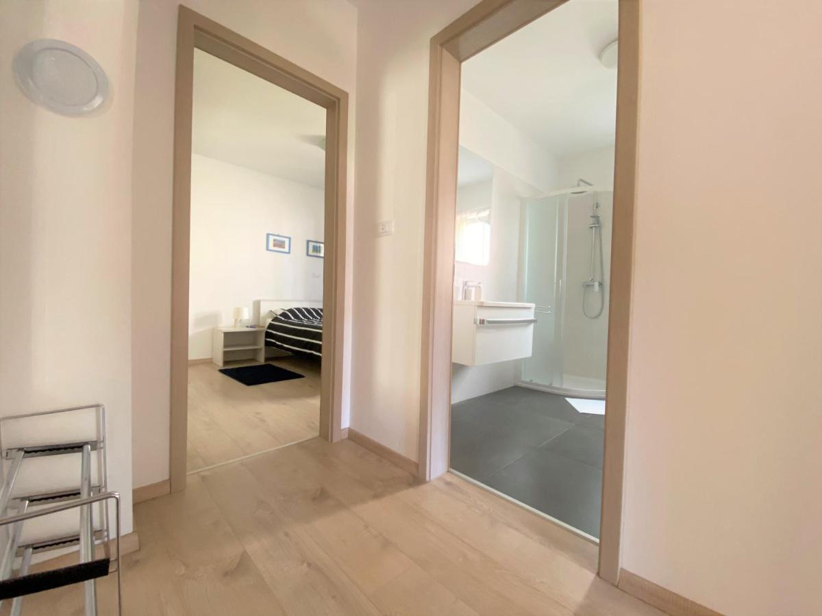 Apartment Punta Premantura E With Garden Zewnętrze zdjęcie
