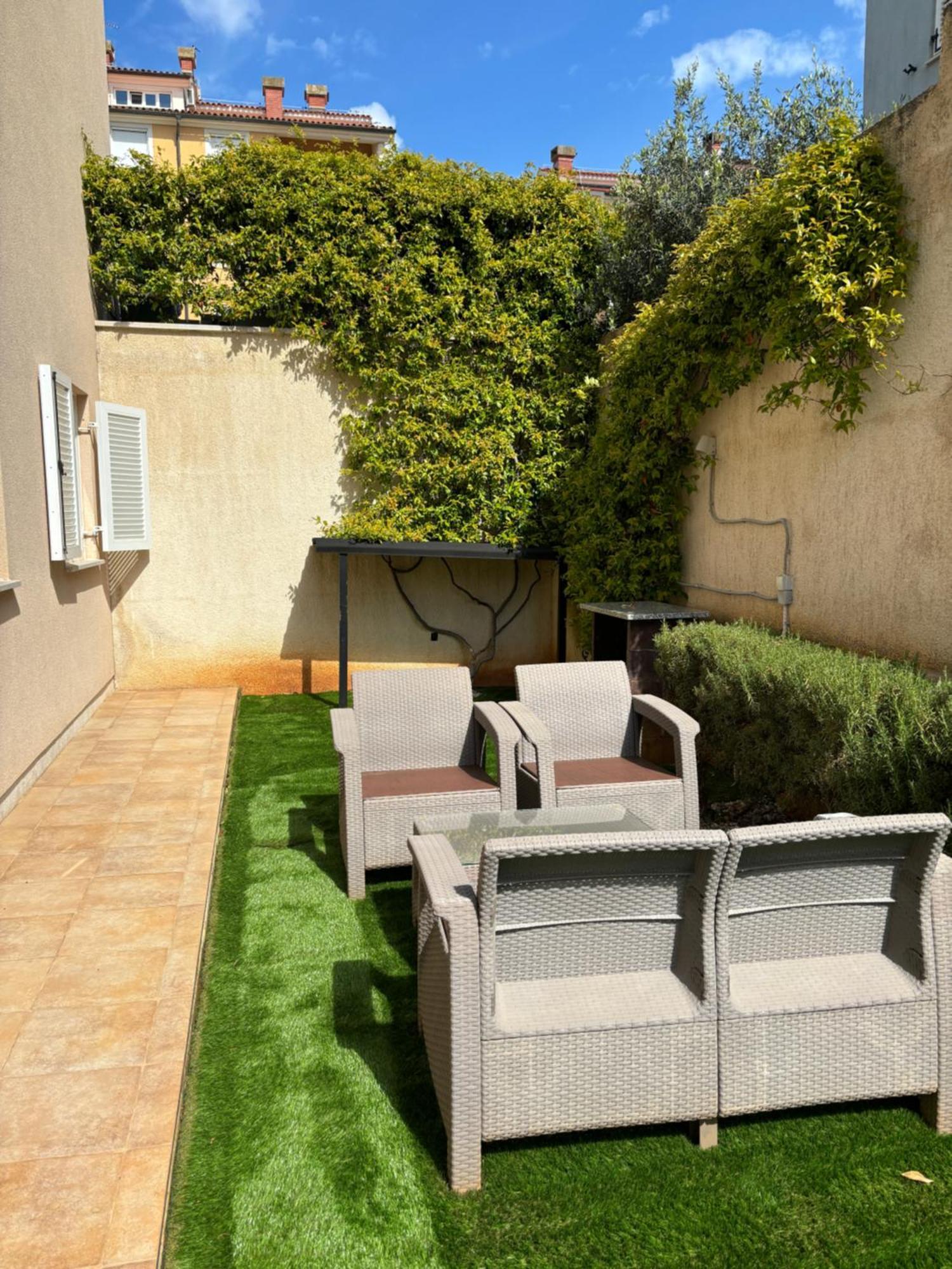 Apartment Punta Premantura E With Garden Zewnętrze zdjęcie